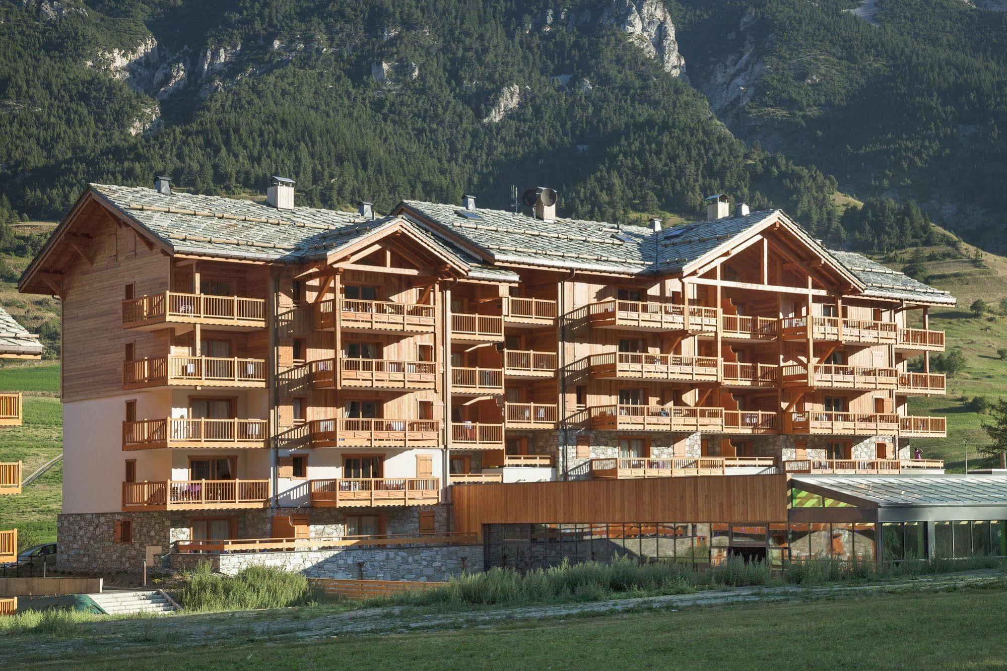 Cgh Residences & Spas Les Chalets De Flambeau Lanslebourg-Mont-Cenis Ngoại thất bức ảnh