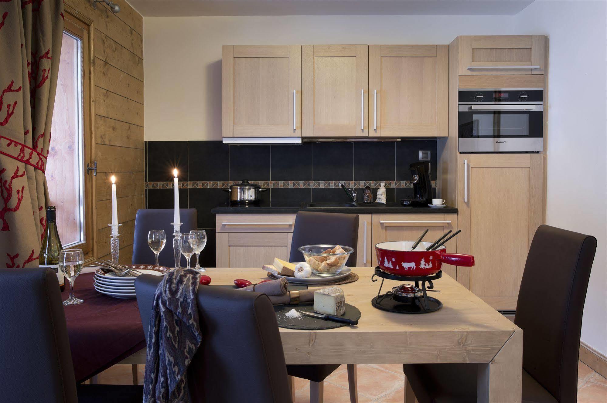Cgh Residences & Spas Les Chalets De Flambeau Lanslebourg-Mont-Cenis Ngoại thất bức ảnh