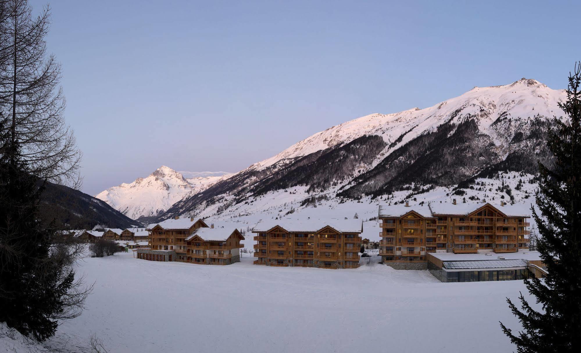 Cgh Residences & Spas Les Chalets De Flambeau Lanslebourg-Mont-Cenis Ngoại thất bức ảnh